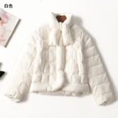 245040 次品 羽绒服后肩抽丝