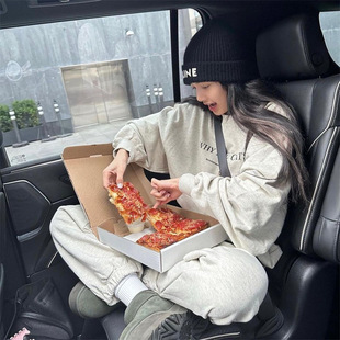 2025秋季韩国潮牌ITZAVIBE LISA李帝努同款猫咪印花情侣卫衣