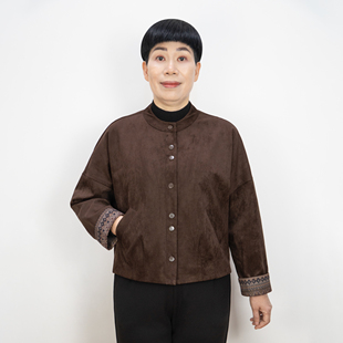 妈妈秋装麂皮绒短外套中年女立领2026按扣夹克中年宽松民族风上衣