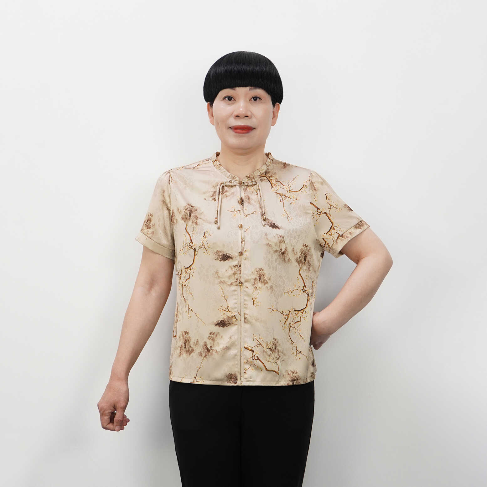 50多岁妈妈夏装T恤上衣短袖女
