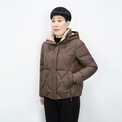 妈妈冬装羽绒服外套连帽休闲保暖