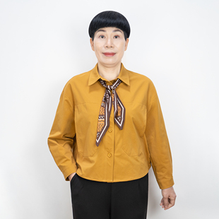 中年妈妈早秋衬衫气质丝巾上衣女2026款宽松显瘦翻领长袖打底小衫