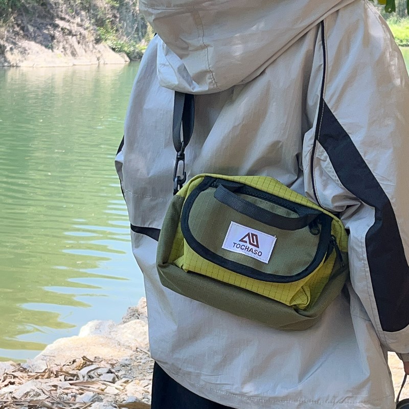 儿童户外运动单肩斜挎轻便小包包