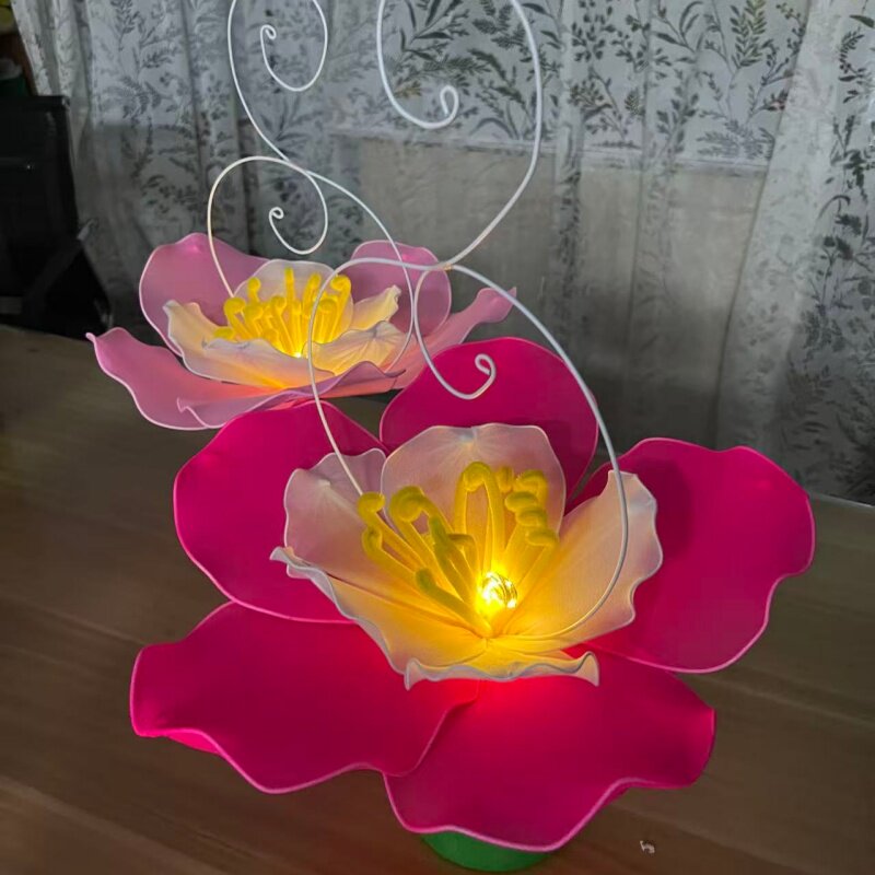 舞蹈道具女子群舞月揽芳菲蔓影月明中手提发光舞台表演荷花莲花灯