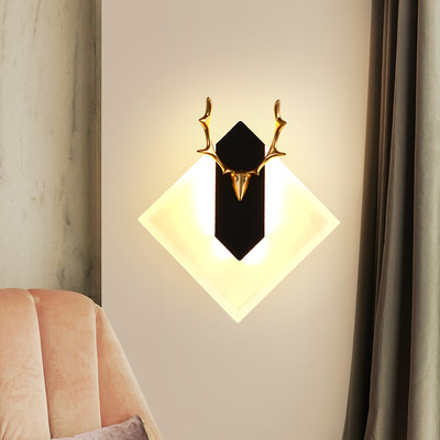 轻奢北欧创意个性鹿角菱形壁灯主卧室床头灯客厅背景墙灯现代灯