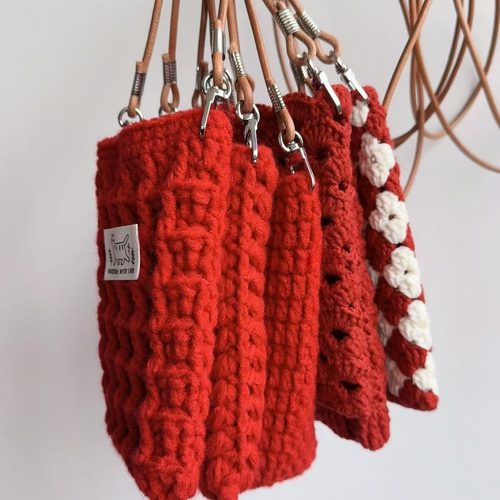 新年棋盘格镂空手机包毛线钩织diy材料包手工编织斜跨零钱包礼物