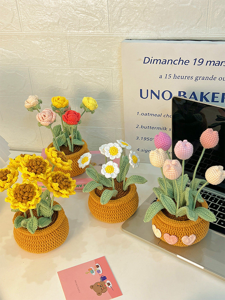 牛奶棉手工钩织花束盆栽