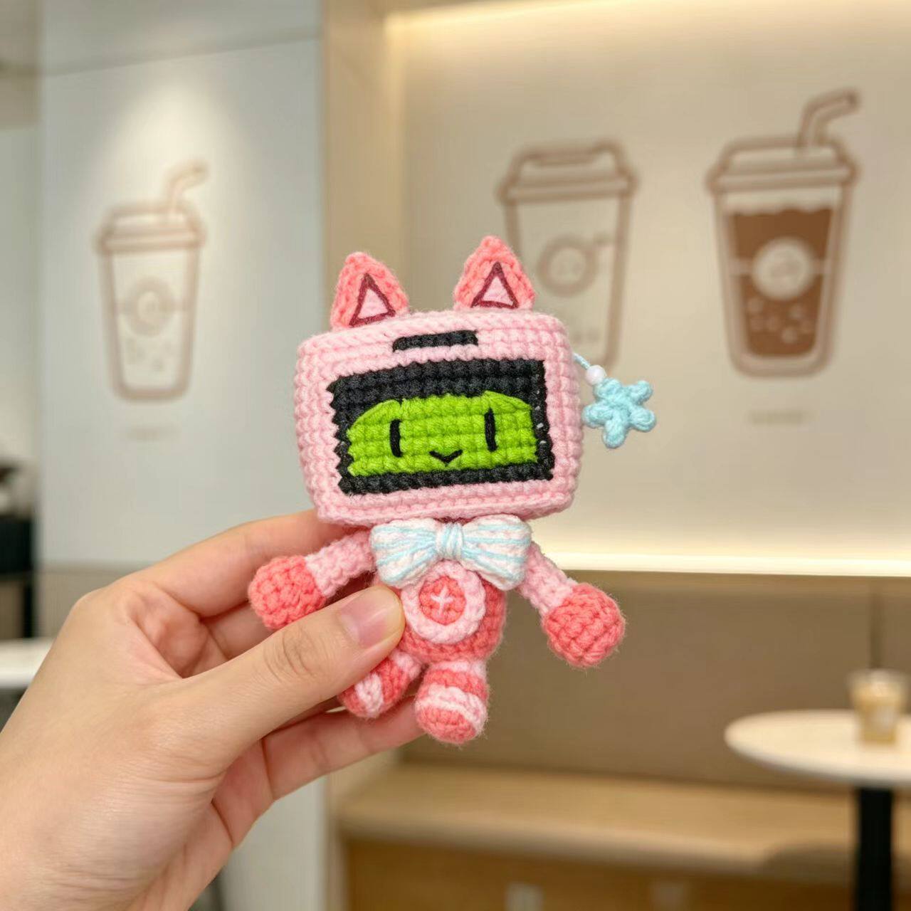解闷毛线钩织可爱猫猫机器人相机玩偶编织diy材料包手工自制挂件