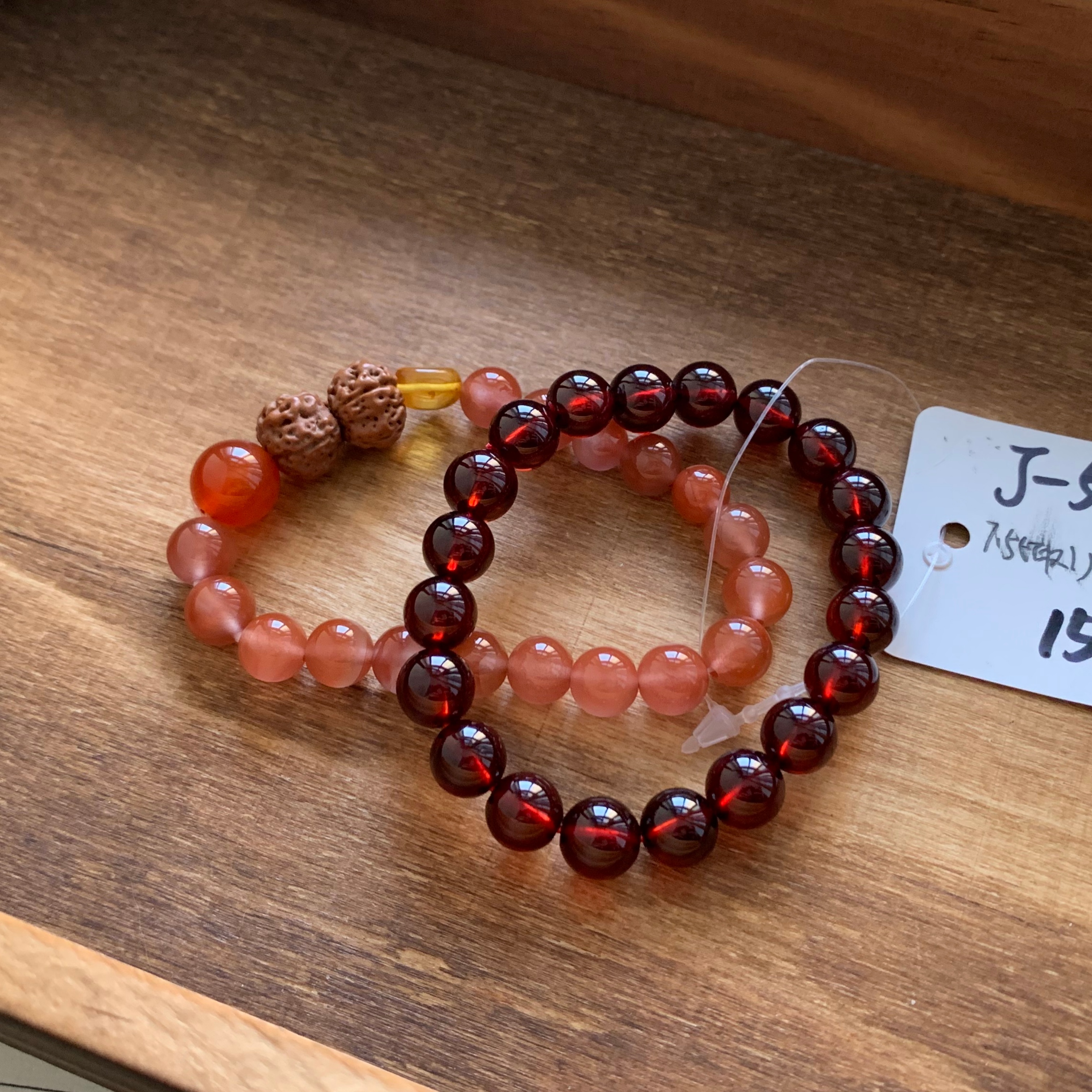 毛毛的翠/J 5358//橙色石榴石 玛瑙手串//150