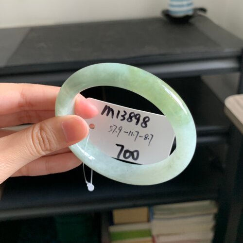 毛毛的翠/M 13898//天然淡绿秋香绿翡翠手镯//57.9//700