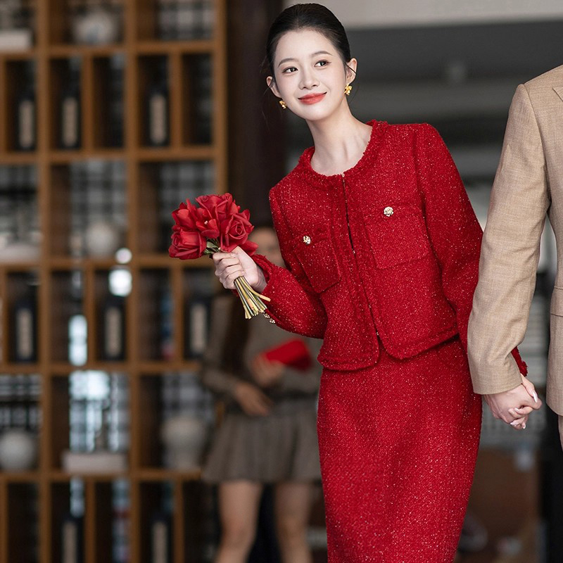 小香风敬酒服新娘回门便装结婚订婚礼服高级感红色两件套裙女秋冬