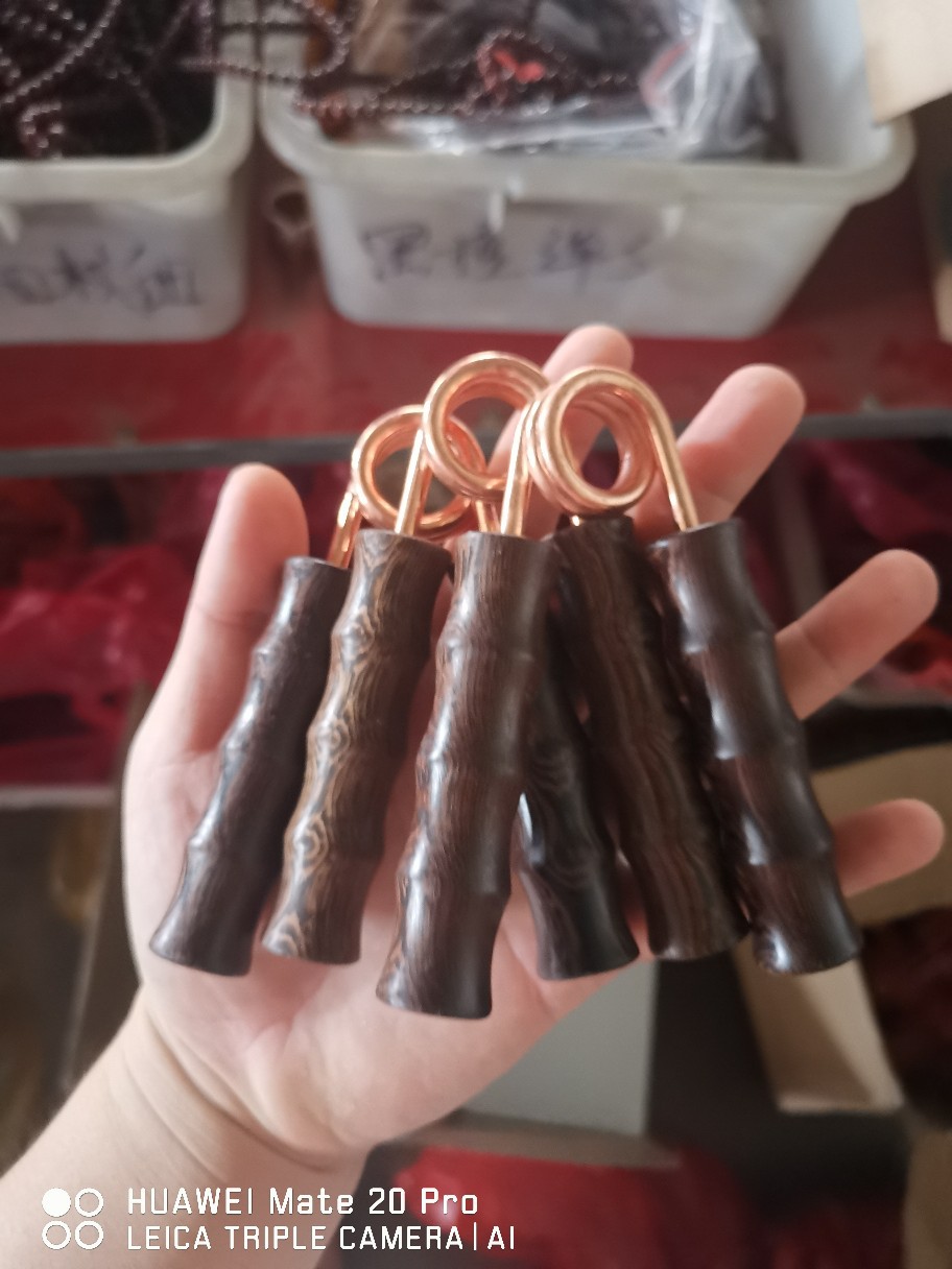 鸡翅木手掌握力器 器木质按摩器 鸡翅木手把件臂力器厂家直销