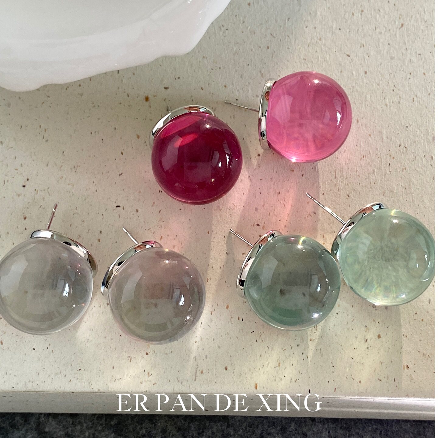 度假风彩色泡泡泡耳钉清透树脂圆球耳环小众多巴胺甜美果冻耳饰女