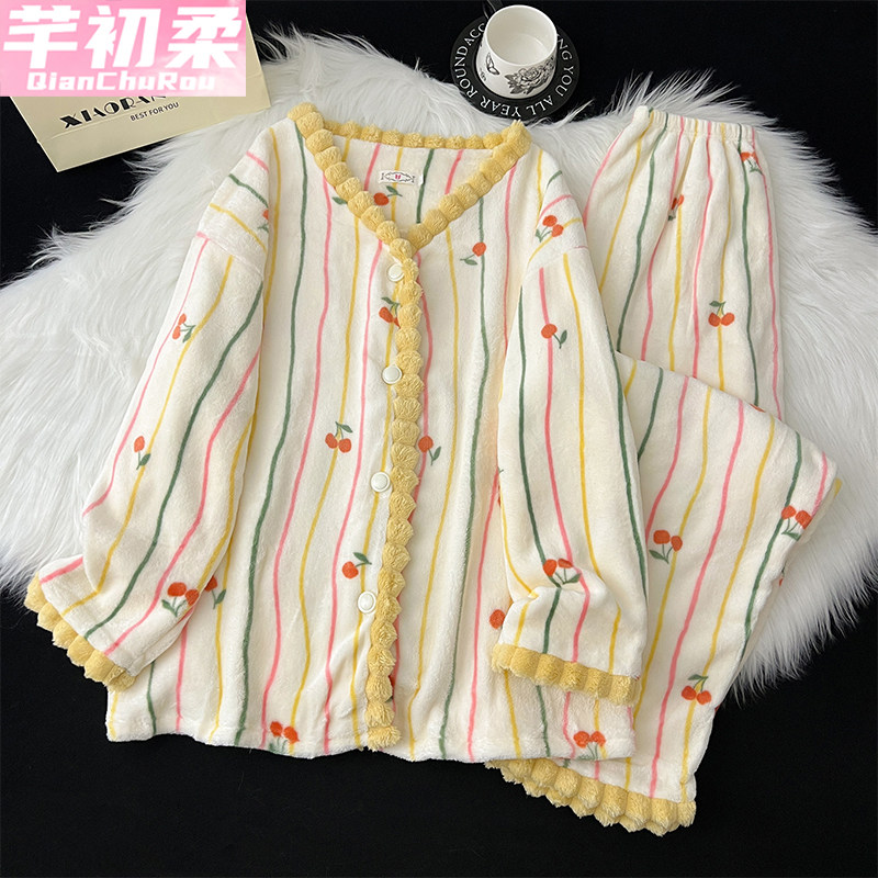 法兰绒睡衣女新款冬季珊瑚绒绿色加绒加厚保暖长袖开衫家居服套装