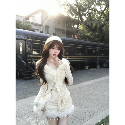 【瑞茜】京都贵女 冬季甜美修身显瘦蕾丝上衣半身裙R66503-2H