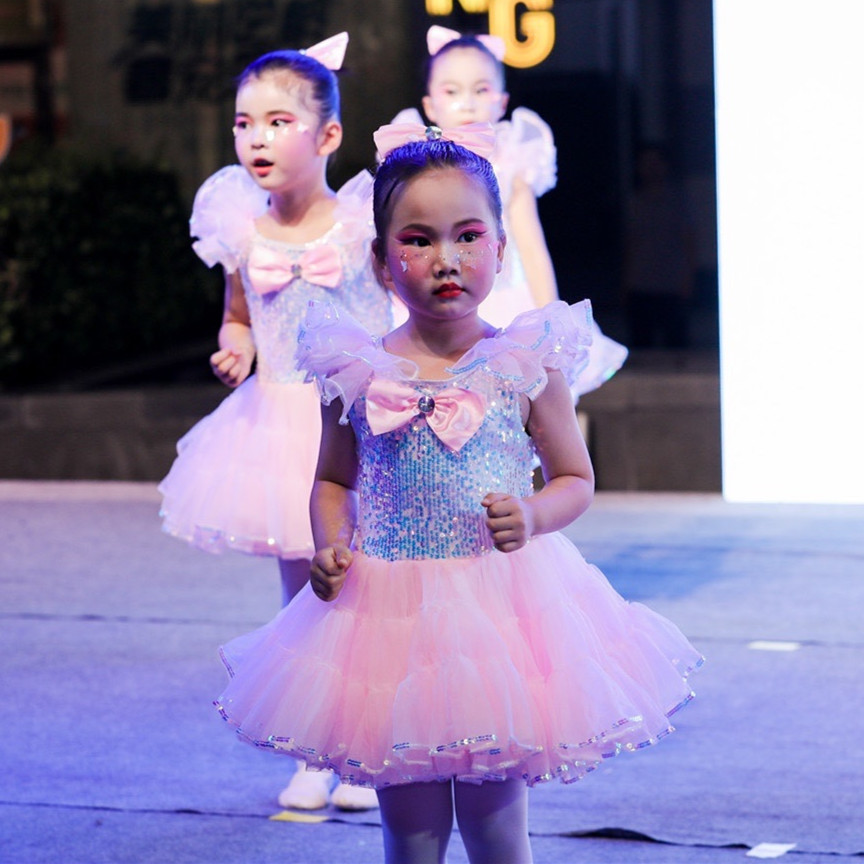 粉色泡泡机舞蹈服新款幼儿园女童可爱蓬蓬裙六一儿童小公主演出服