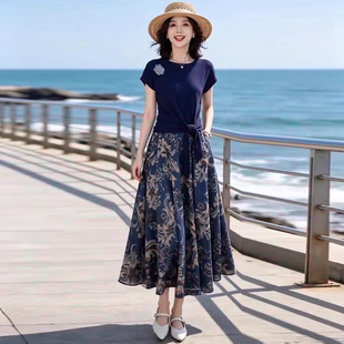 时尚套装裙女2026夏季新款洋气短袖系带上衣青花瓷半身裙两件套裙