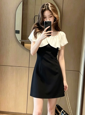 优雅气质方领荷叶边连衣裙女2026夏季新款显瘦遮肉法式黑色中长裙