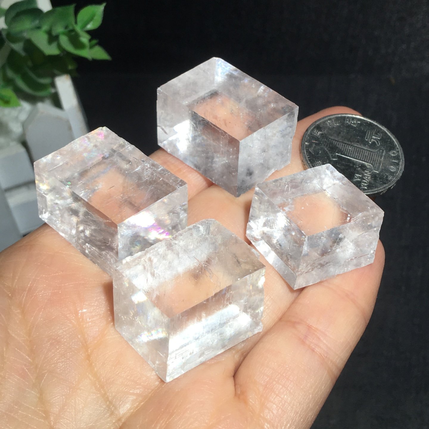 天然方解石原矿总重57克实物图一组