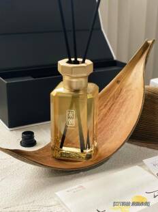 宋朝香薰室内持久家用无火香薰精油卧室高级桂花味香薰月中桂