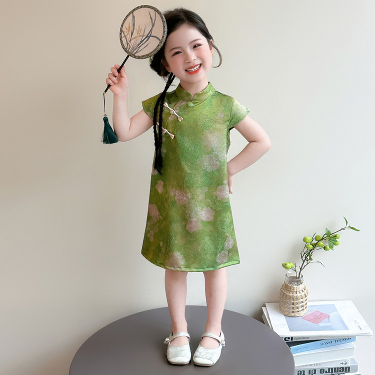 汉服儿童旗袍夏季2026新款女童新中式绿色连衣裙宝宝改良盘扣裙子