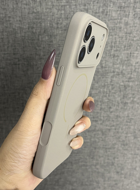 三只鱼【高档肤感液态硅胶磁吸钛灰色】适用苹果17/16/15promax手机壳新款ipone个性小众防摔全包保护套男女