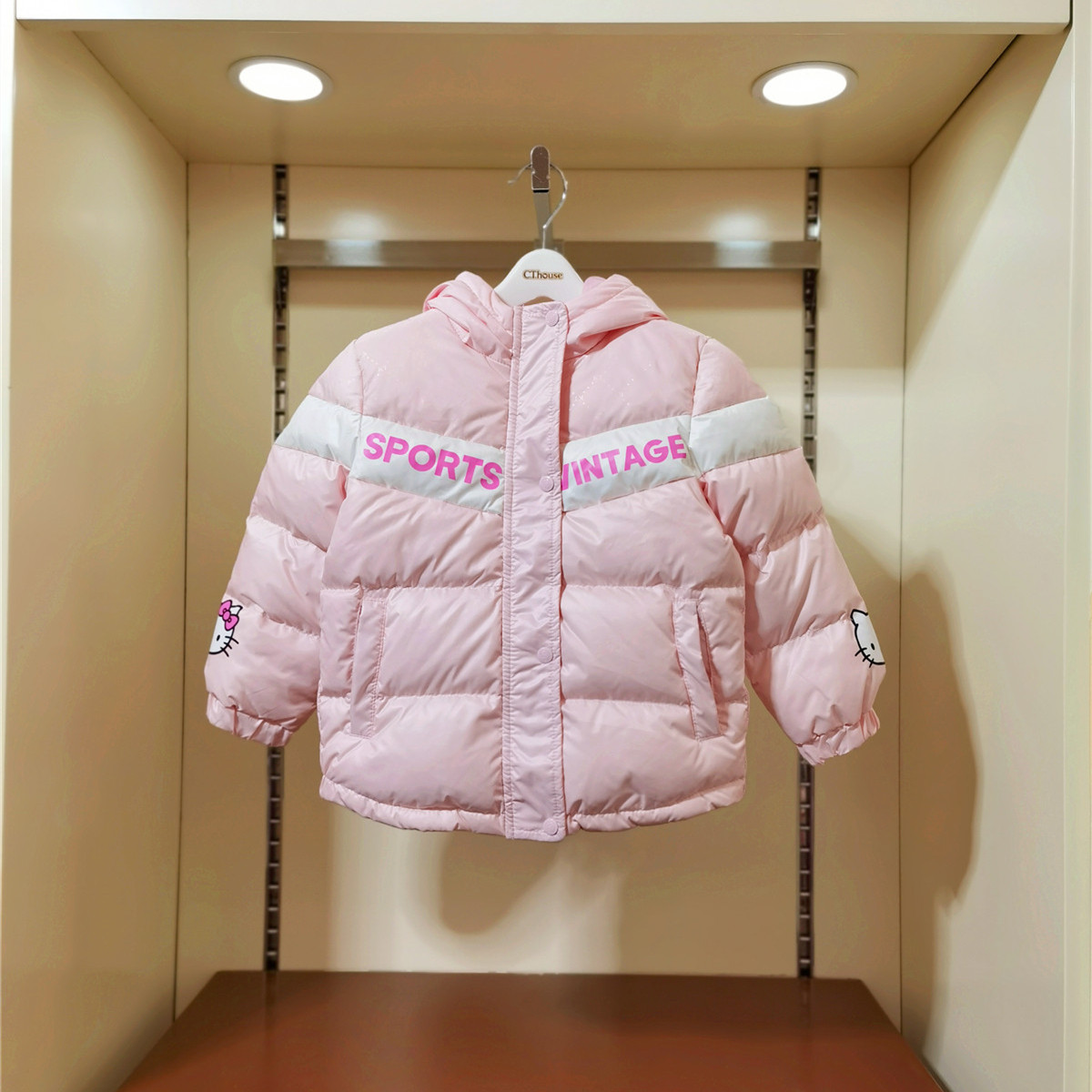 短款连帽羽绒外套童装