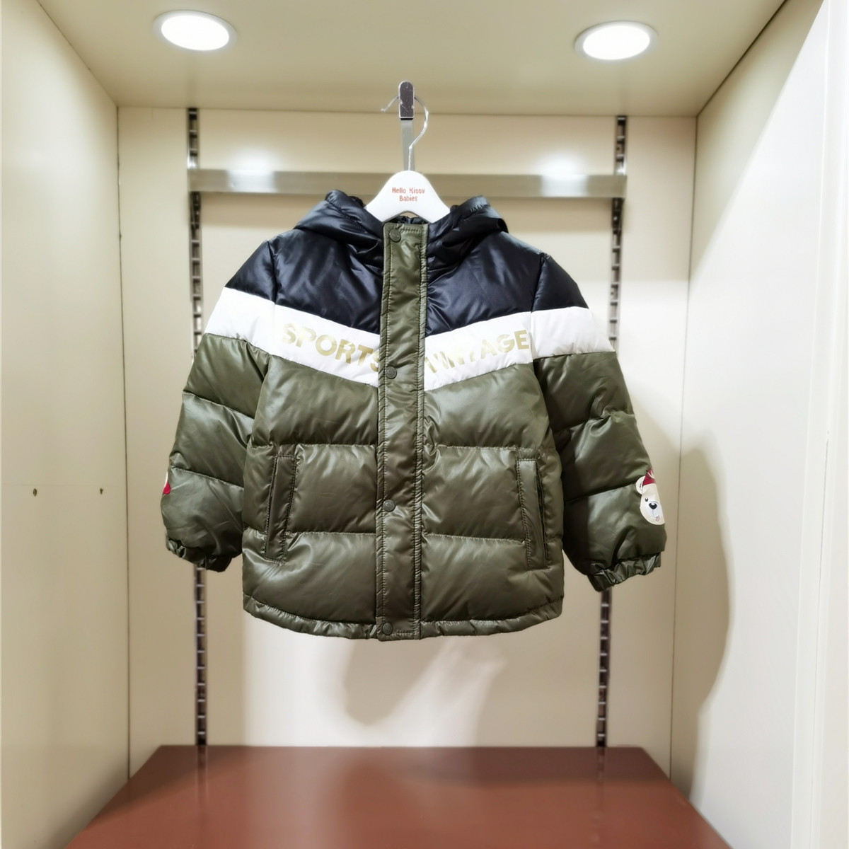 男童洋气白鸭绒连帽休闲拉链衫