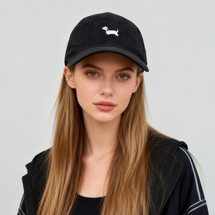 诗丹凯萨2026夏季 潮刺绣棒球帽子女逛街出游宽檐鸭舌帽显脸小 时尚