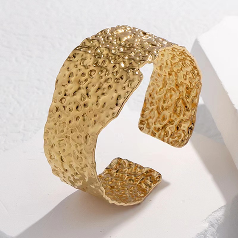 欧美夸张冷淡风宽开口手镯女时尚个性钛钢凹凸不规则装饰手环配饰