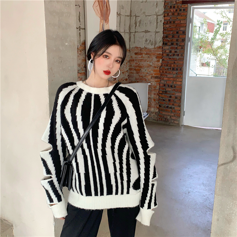 New zebra stripe sweater with real price
