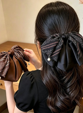 复古甜美碎花蝴蝶结发夹女2026新款珍珠抓夹高级感百搭马尾夹发饰