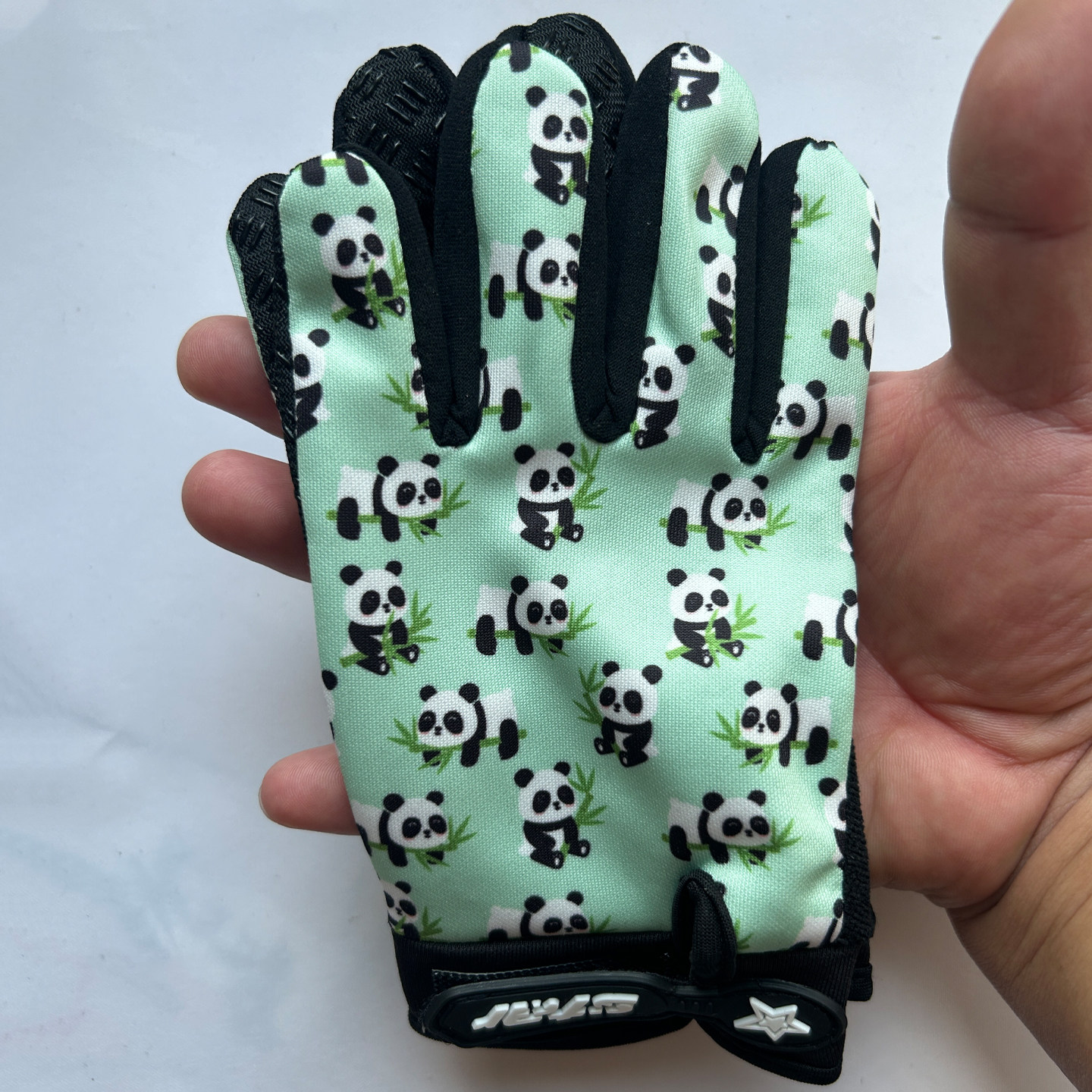 儿童手套全指防晒防滑耐磨透气薄款春秋旅游骑车熊猫2岁5岁7岁4岁