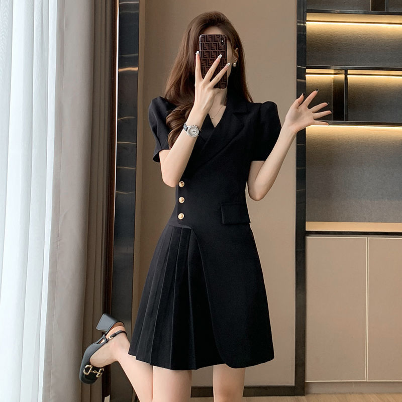 法式小香风白色连衣裙夏季女装裙子新款夏气质显瘦百褶西装裙女