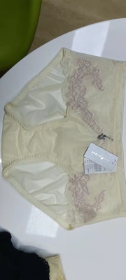 文胸中腰平角内裤