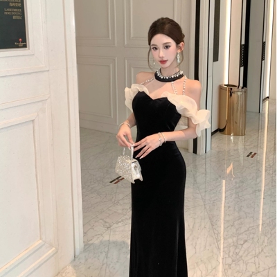 高级感黑色挂脖晚礼服裙女重工链条心机设计宴会气质礼服长款包臀