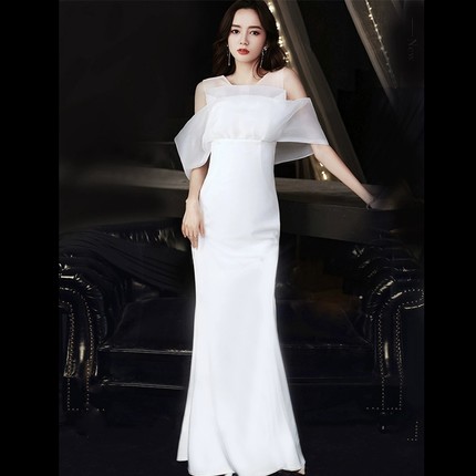 白色一字肩无袖晚礼服裙女气质轻奢小众高端知性优雅名媛宴会长款