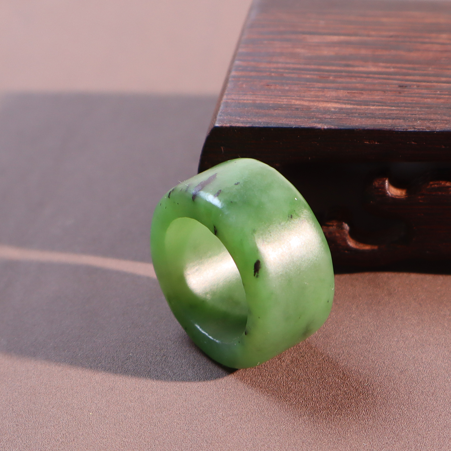 俄罗斯老料菠菜绿碧玉卡17mm扳指