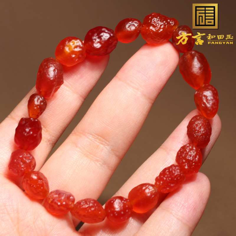 惊呆了方言和田玉精品特色佩戴级新疆温润黑山红葡萄干玛瑙手串A1