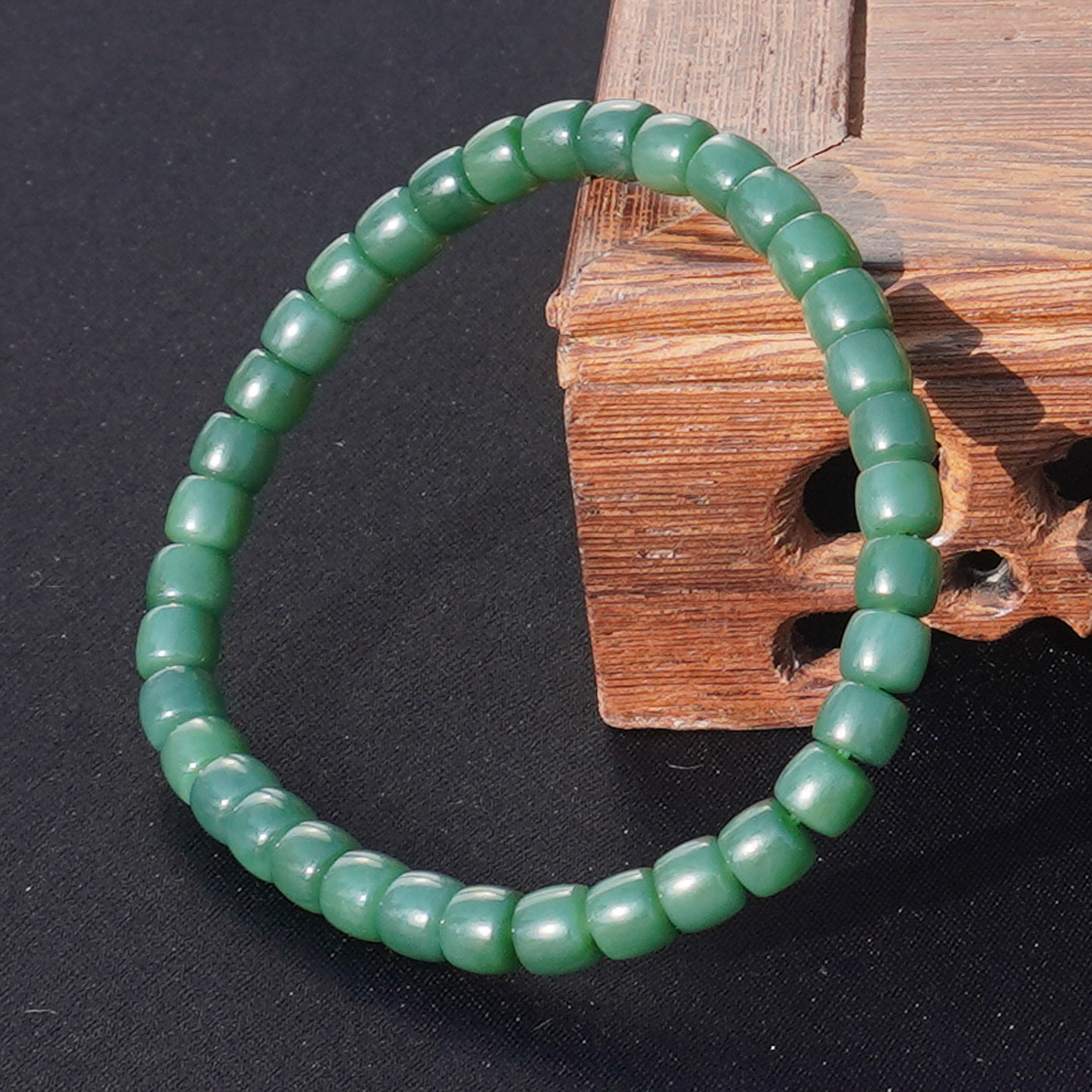 方言和田玉收藏标本新疆油润细腻且末料蓝调6mm直切小众款手串A6,珠宝/钻石/翡翠,手饰,淘宝优惠券,粉丝福利购,淘宝优惠卷