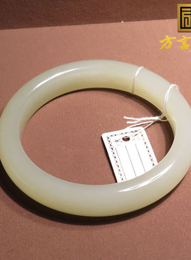 美美哒青海老坑料晴水底女神镯