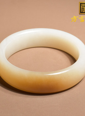 羊脂白玉底带蜜糖色卡60mm手镯