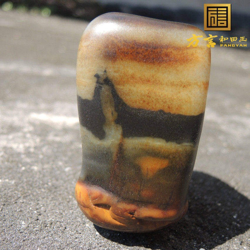 方言镇店之宝放巨漏珍品罕见天地皮一线天画面玉原石籽料手把件R