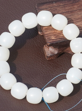 方言和田玉新疆挂金皮白玉籽手串