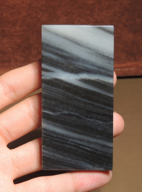 见一线天青花籽料平安无事牌