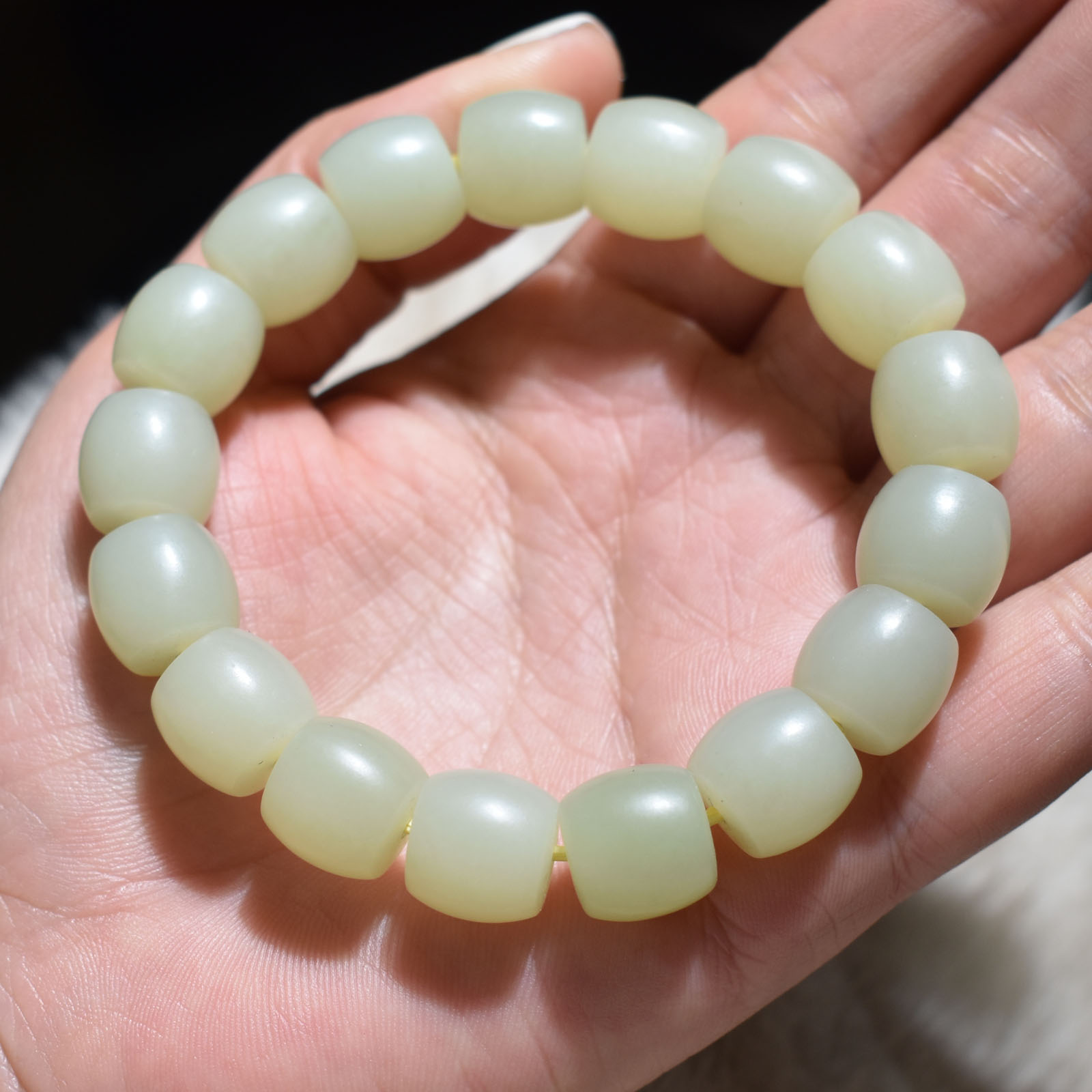 亏麻了方言和田玉新疆细腻油润若羌青黄口料卡12mm直切手串手链R1