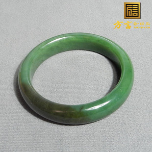 重量级方言和田玉精品俄料乌兰海苹果绿碧玉飘糖卡56mm正装手镯R9