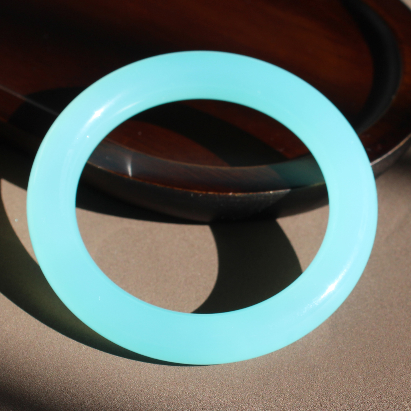 宝石蓝天空色55mm玉髓圆条手镯