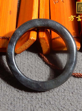 美滋滋方言和田玉珍品罕见新疆意境聚墨青花籽料内径卡20mm戒指s2