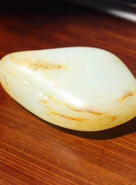 洒金皮白玉籽料原石吊坠
